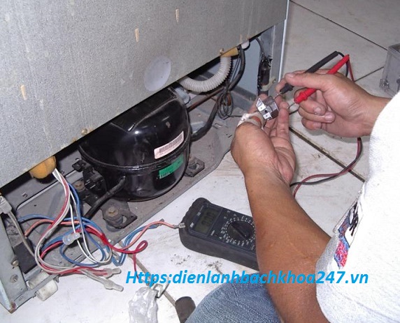 kiểm tra block tủ lạnh khi tủ lạnh có chạy nhưng không lạnh